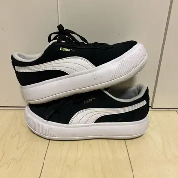 PUMA 스니커즈 23.5
