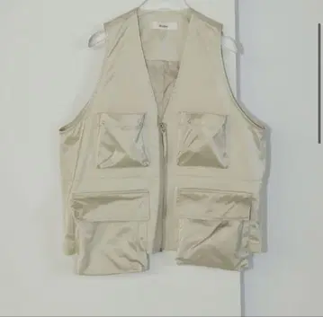 anuke Satin Pocket Vest