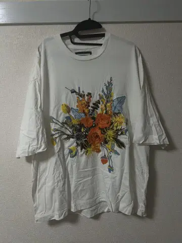 MAISON SPECIAL 꽃무늬 프린트 티셔츠