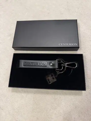 CENTURION 블랙 가죽 키링