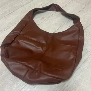 브라운 토트백