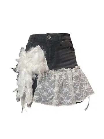 Fragmented Lace Skirt