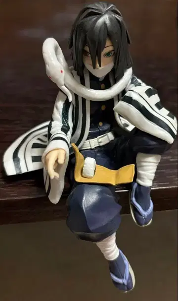 귀멸의 칼날 이구로 오바나이 피규어