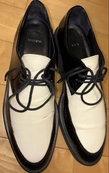LAD MUSICIAN 16SS 스니커즈 42
