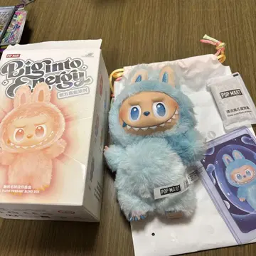 Labubu big into energy 라부부