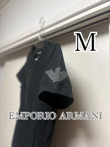 EMPORIO ARMANI 블랙 반팔 티셔츠 S에 가까운 M