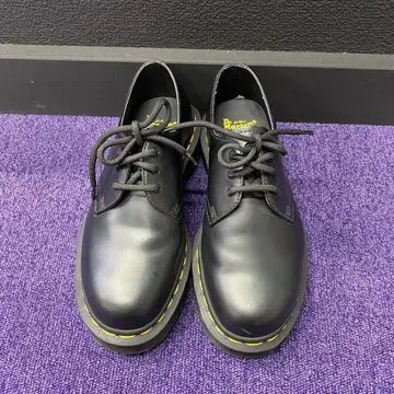 [ 새상품급 ] Dr. Martens 블랙 3홀 (UK4)