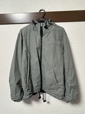 LACOSTE 나일론 자켓 후드 부착 그레이 블랙 (리버서블)