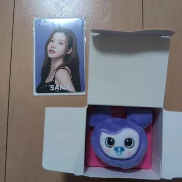 TWICE 봉제 인형 반지 & 투명 포토 카드 세트 사나