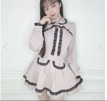 Honey Cinnamon 레이스 프릴 셋업