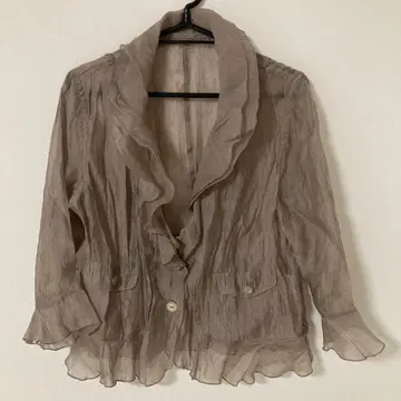 Bistrot eing 프릴 장식 베이지 쉬폰 자켓