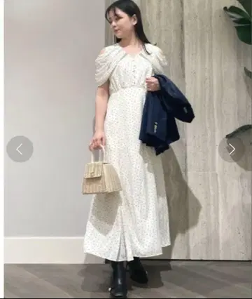 CELFORD 컷아웃 절개 원피스