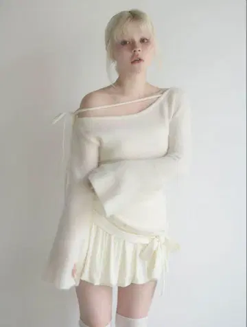 ANDMARY Fluffy loose knit white