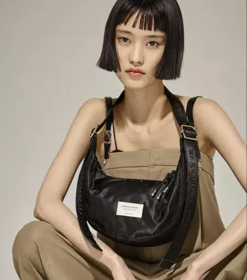 beautiful people 나일론 문 숄더백 1회 사용