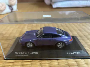 Porsche 911 Carrera 바이올렛 메탈릭
