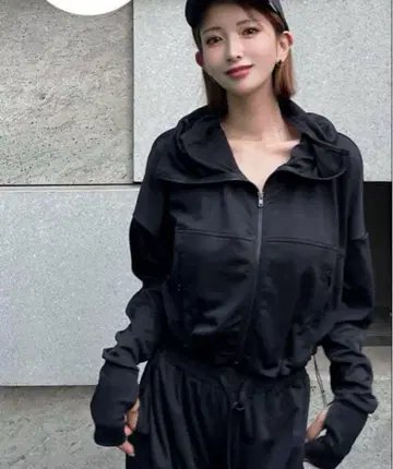 시-쨩 차광 후드티 미사용 새상품 블랙 오오노 시오리 시-쨩