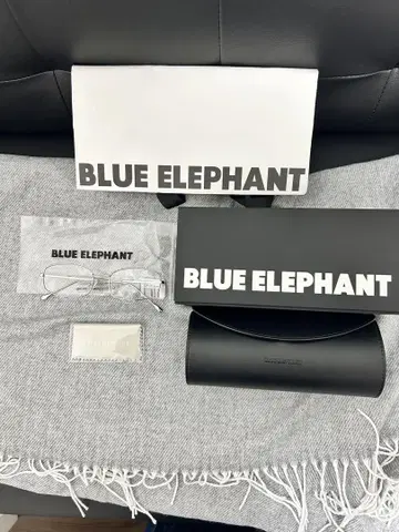 BLUE ELEPHANT CALIX silver 메탈 프레임 안경