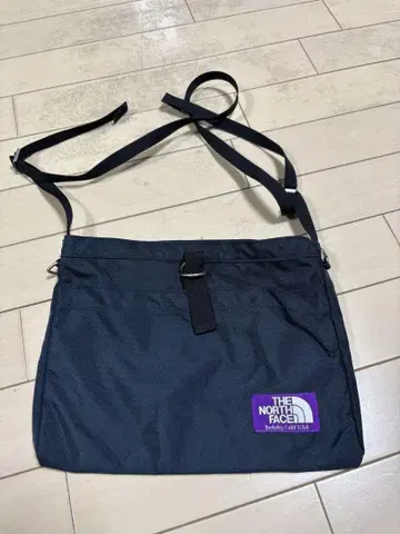 THE NORTH FACE 네이비 숄더백