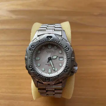 CASIO G-SHOCK 300m 방수 시계