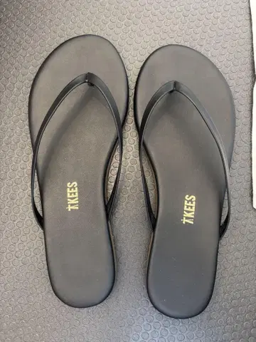 TKEES 38 사이즈 블랙