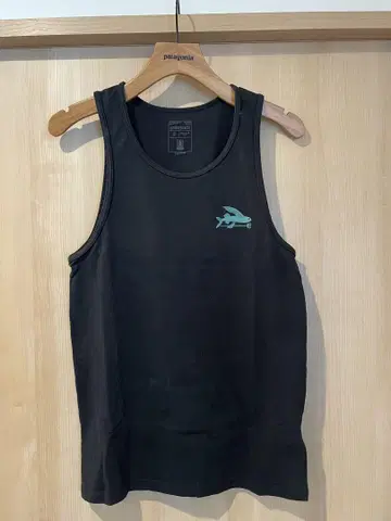 patagonia 블랙 탱크탑 S 사이즈