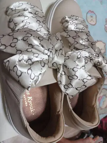 미스 쿄코 러블리 아이보리 스니커즈 24 cm 새상품