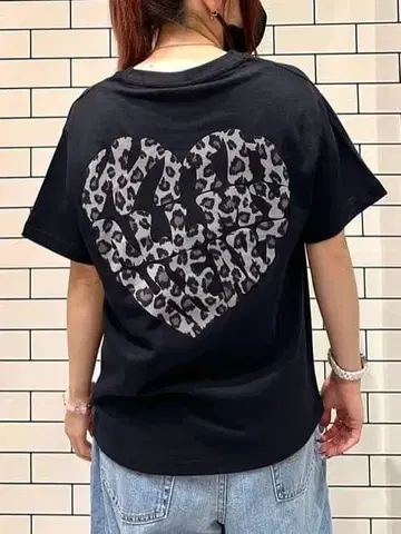 8월 최신 Heart Leopard 티셔츠 블랙 M 3960엔