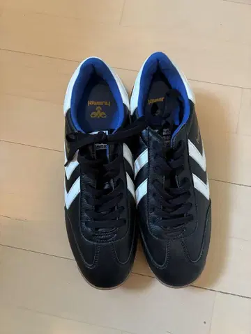 hummel 블랙 화이트 스니커즈 로우컷