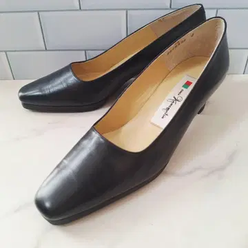 [고품질] 긴자 카네마츠 펌프스 스퀘어 23cm 블랙 가죽