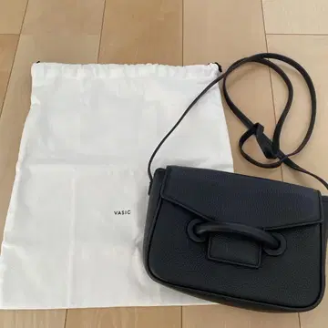 VASIC 블랙 숄더백 수납 가방 포함