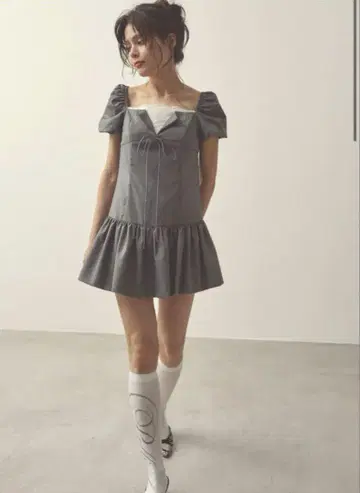 페리큐어 원피스 pointlace puff onepiece