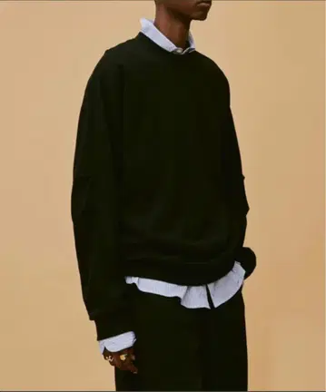 소에르테 Oversize inside out crew neck sweat