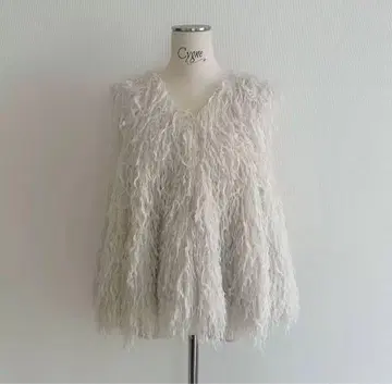 Cygne A라인 플레어 상의 화이트
