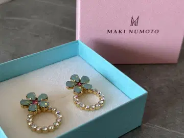 MAKI NUMOTO 플라워 귀걸이 민트