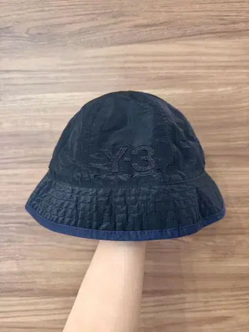 Y-3 와이스리 리버서블 버킷 햇