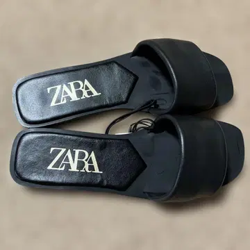 ZARA 블랙 샌들 36