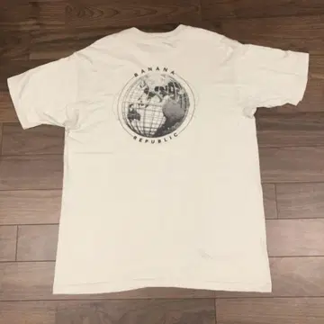 90년대 BANANA REPUBLIC 지구본 그래픽 티셔츠