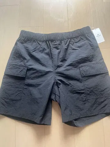 블랙 카고 포켓 숏팬츠