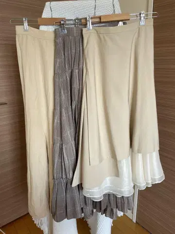 묶음 판매 3세트 롱 스커트 플레어 베이지 frayi.d