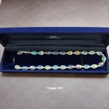쥬얼리 츠츠미 오로라 크리스탈 목걸이