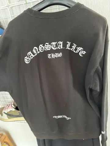 Thug life 블랙 트레이닝복