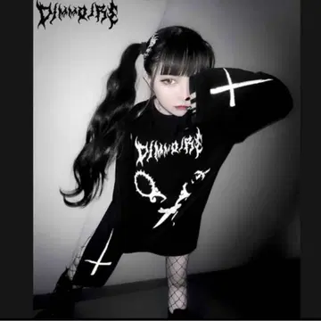새상품급 DimMoire 디무아르 Crush xx 롱T