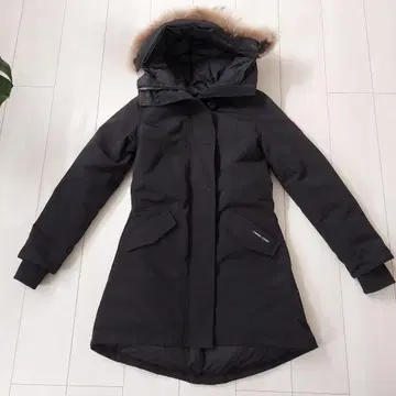 Canada Goose 블랙 롱 다운 자켓