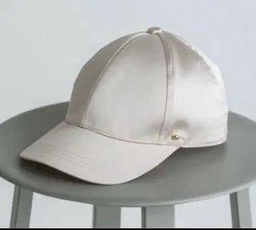 새상품 pois 새틴 캡 베이지