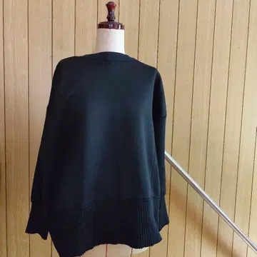 새상품급 골든베어 블랙 사이즈 M