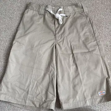 Dickies 베이지 숏팬츠