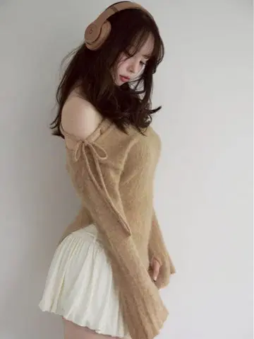 Fluffy loose knit 베이지