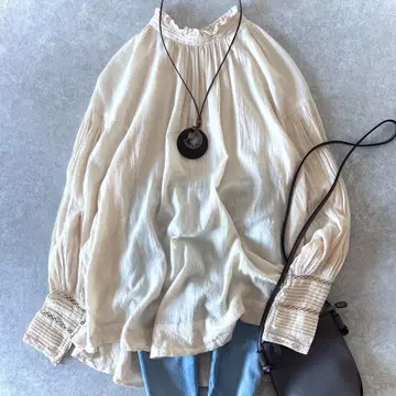 새상품급 누키테파 모스코튼 하이넥 블라우스 세탁 가능 프릴 칼라 아이보리
