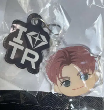 TREASURE 캡슐 토이