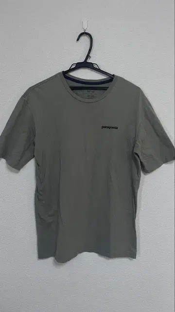 patagonia 올리브 그린 티셔츠